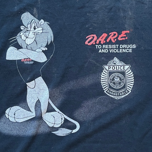 Vintage DARE Against Drugs Fruit of the Loom Shirt size L - Picture 2 of 4